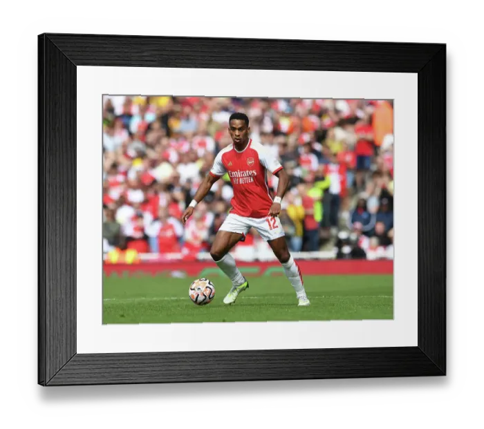 Framed Print : Arsenal's Jurrien Timber in Action: 2023-24 Premier League Opener vs. Nottingham Forest