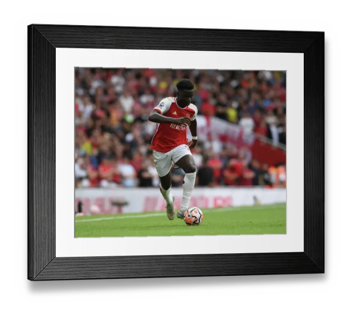 Framed Print : Arsenal's Bukayo Saka in Action: Arsenal vs. Nottingham Forest, 2023-24 Premier League