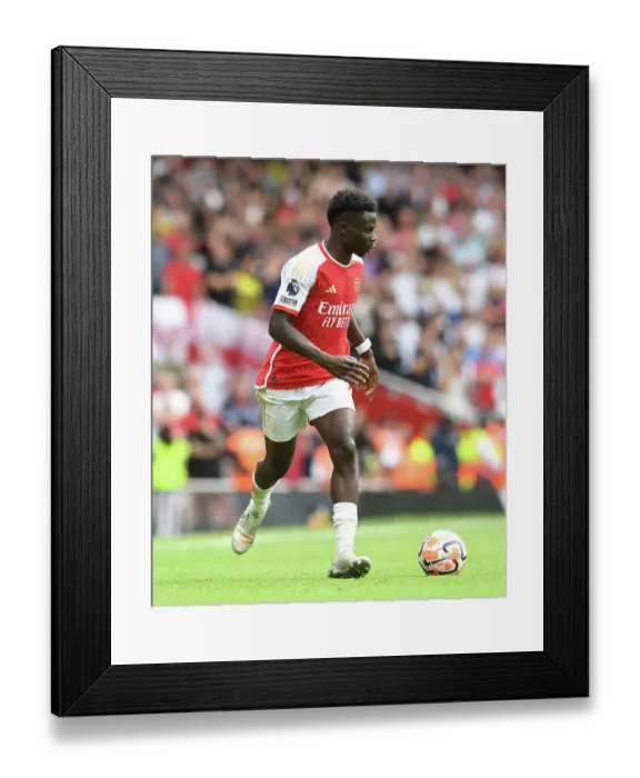 Framed Print : Arsenal's Bukayo Saka in Action: Arsenal vs. Nottingham Forest, 2023-24 Premier League