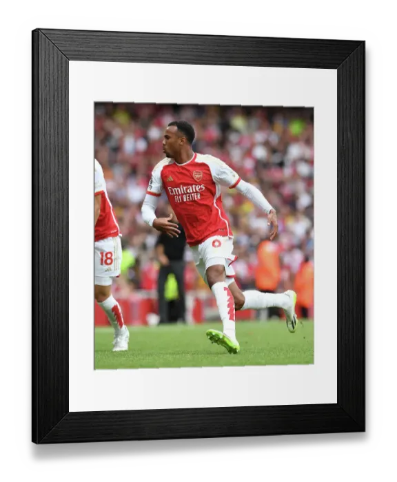 Framed Print : Gabriel Magalhães in Action: Arsenal vs. Nottingham Forest (2023-24 Premier League)