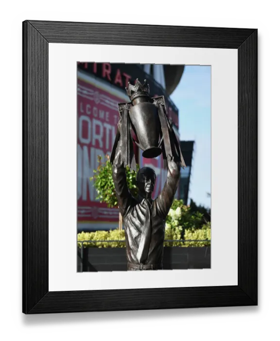 Framed Print : Arsene Wenger Tribute: Statue Unveiling at Emirates Stadium - Arsenal vs Nottingham Forest (2023-24)