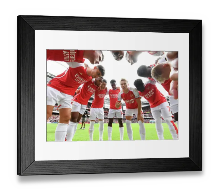Framed Print : Martin Odegaard Rallies Arsenal: Pre-Match Huddle vs. Nottingham Forest (2023-24)