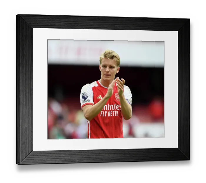 Framed Print : Arsenal Celebrate Victory Over Nottingham Forest in 2023-24 Premier League Framed Print : Arsenal Celebrate Victory Over Nottingham Forest in 2023-24 Premier League