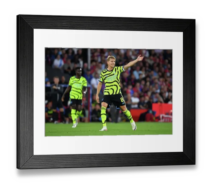 Framed Print : Arsenal's Martin Odegaard Gives Instructions During Crystal Palace Match, 2023-24 Premier League