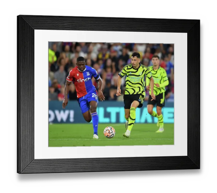 Framed Print : Martinelli in Action: Crystal Palace vs. Arsenal, Premier League 2023-24 Framed Print : Martinelli in Action: Crystal Palace vs. Arsenal, Premier League 2023-24
