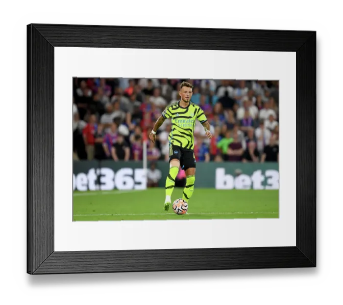 Framed Print : Ben White in Action: Crystal Palace vs Arsenal, 2023-24 Premier League
