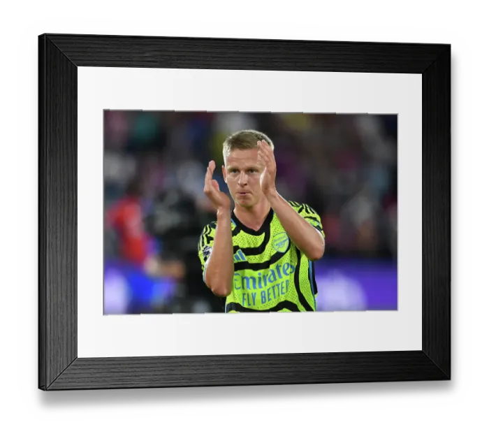 Framed Print : Arsenal's Zinchenko Celebrates with Fans: Crystal Palace Victory in 2023-24 Premier League