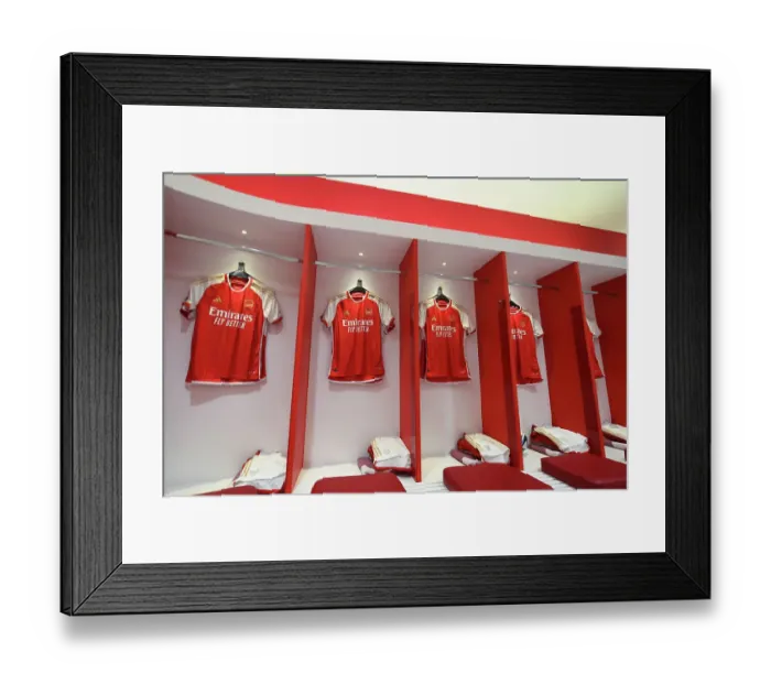 Framed Print : Arsenal Dressing Room: Pre-Match Moments before Arsenal FC vs Fulham FC, Premier League 2023-24