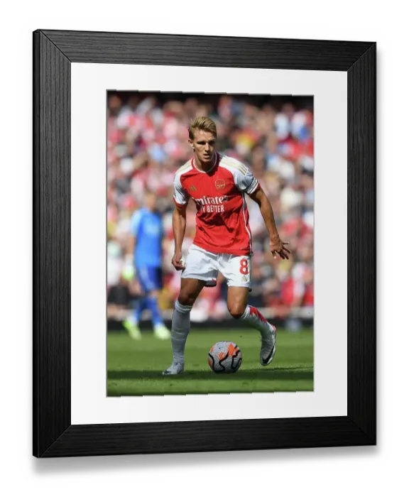 Framed Print : Odegaard Shines: Arsenal Edge Past Fulham 1-0 (2023-24)