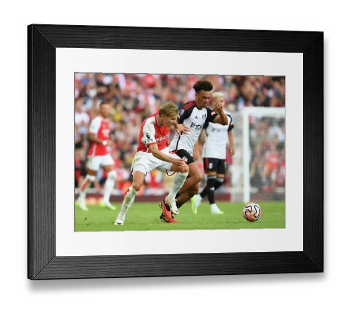 Framed Print : Arsenal vs. Fulham: Battle for Possession in the 2023-24 Premier League Framed Print : Arsenal vs. Fulham: Battle for Possession in the 2023-24 Premier League