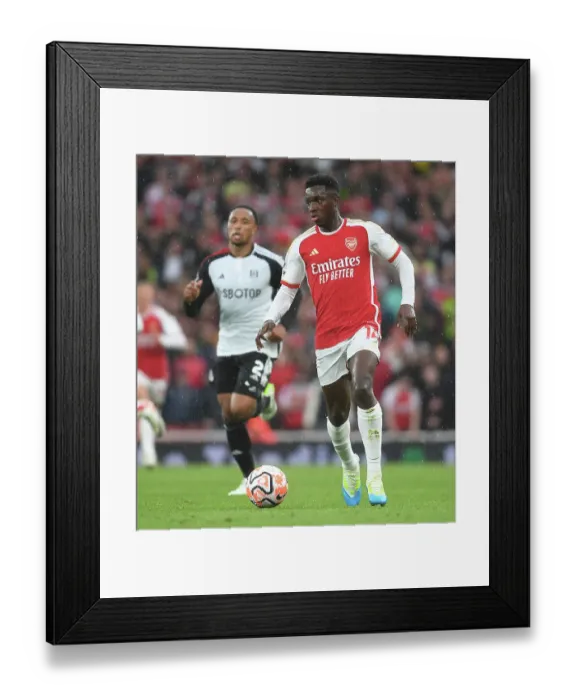 Framed Print : Arsenal's Eddie Nketiah in Action against Fulham in the 2023-24 Premier League