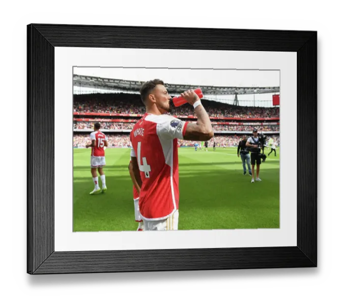 Framed Print : Arsenal's Ben White Gears Up for Arsenal vs. Fulham Clash in 2023-24 Premier League Framed Print : Arsenal's Ben White Gears Up for Arsenal vs. Fulham Clash in 2023-24 Premier League