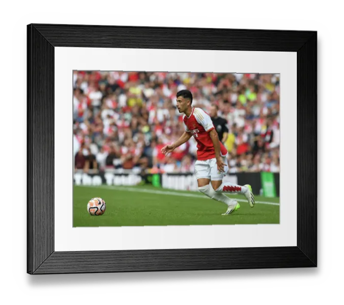 Framed Print : Arsenal's Martinelli Shines in Gunners Victory over Fulham (2023-24)