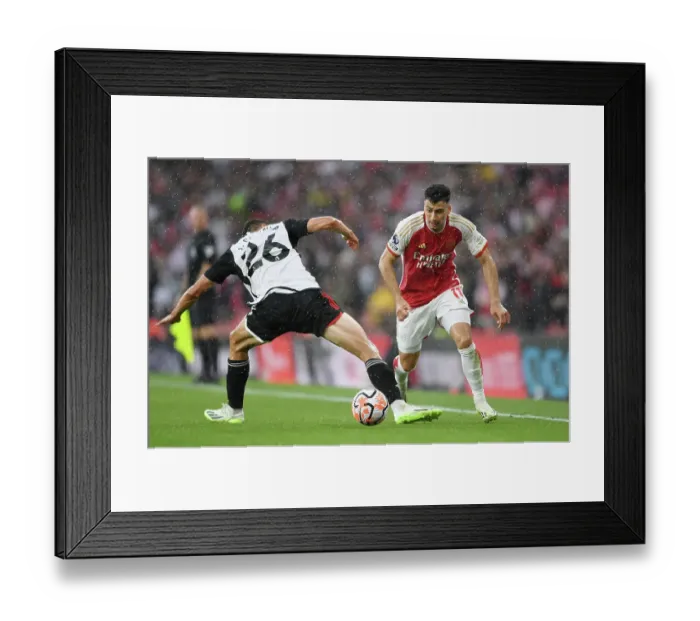 Framed Print : Arsenal's Martinelli Scores Thriller at Emirates: Arsenal FC vs Fulham FC, Premier League 2023-24