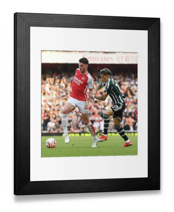 Framed Print : Arsenal vs Manchester United: Declan Rice vs Alejandro Garnacho Clash in the 2023-24 Premier League