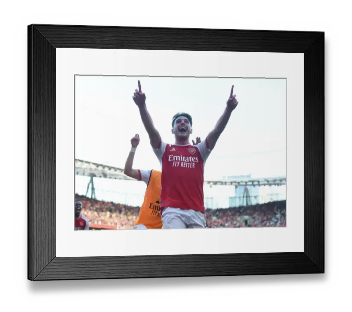 Framed Print : Declan Rice Scores the Decisive Goal: Arsenal's Thrilling Victory over Manchester United in the 2023-24 Premier League at Emirates Stadium