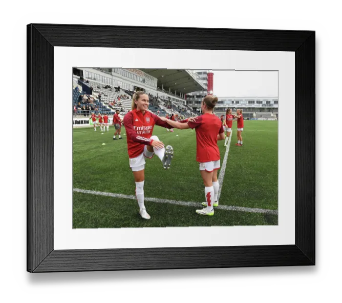 Framed Print : Arsenal Women Prepare for UEFA Champions League Battle against Linkoping FC in Sweden