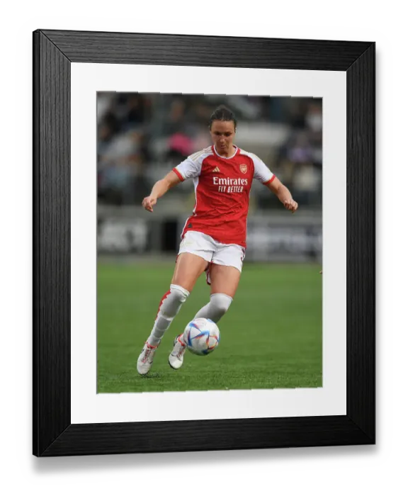 Framed Print : Arsenal's Lotte Wubben-Moy Fights in UEFA Women's Champions League: Battle Against Linkopings FC (September 2023)
