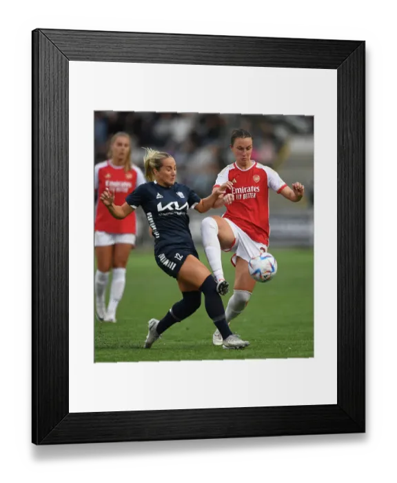 Framed Print : Arsenal vs. Linkopings FC: Clash in the UEFA Women's Champions League Group Stage (September 2023) Framed Print : Arsenal vs. Linkopings FC: Clash in the UEFA Women's Champions League Group Stage (September 2023)