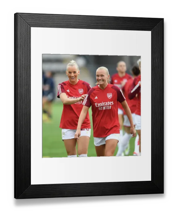 Framed Print : Arsenal Women Prepare for UEFA Champions League Showdown against Linkoping FC in Sweden, 2023-24