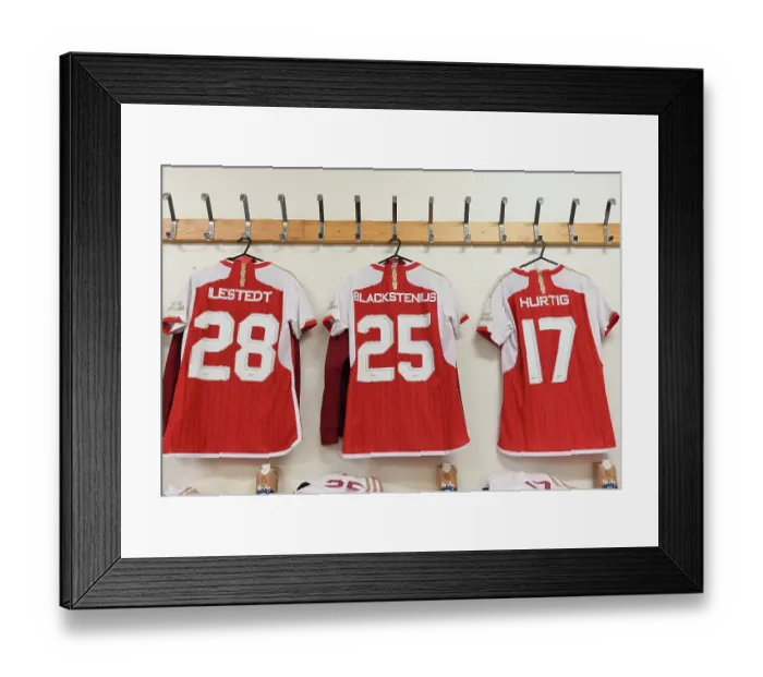 Framed Print : Arsenal Women: Readying for Paris FC Showdown in UEFA Champions League - A Glimpse into the Team's Preparations