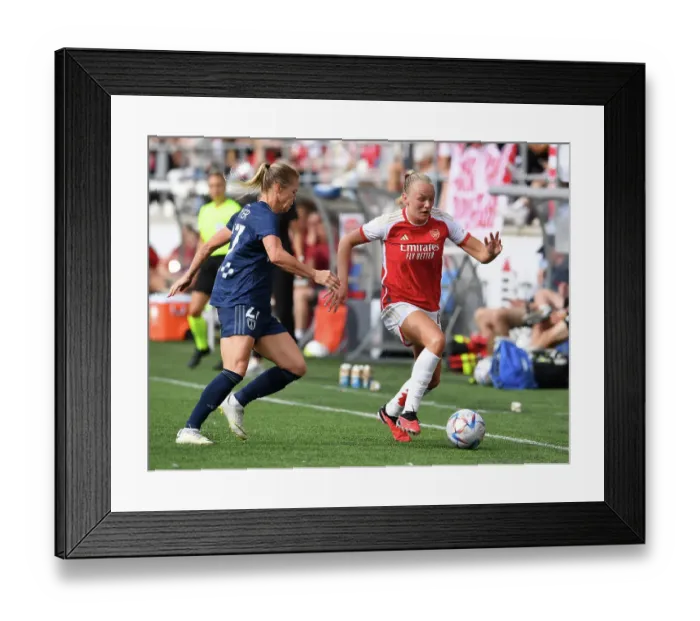 Framed Print : Arsenal Women vs Paris FC: UEFA Champions League Clash in Sweden (2023-24)