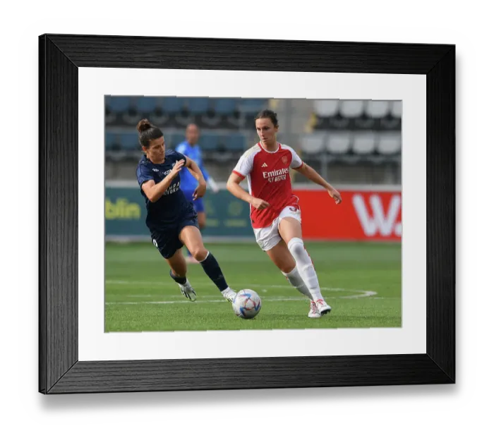 Framed Print : Battle in the UEFA Champions League: Arsenal Women vs Paris FC, Linkoping, Sweden (September 2023)