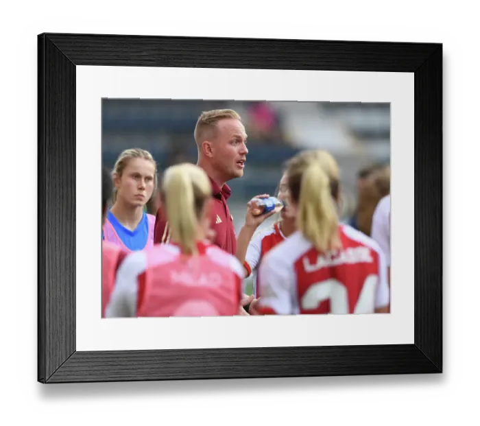 Framed Print : Eidevall's Arsenal Women Face Paris FC in UEFA Champions League Showdown (September 2023)