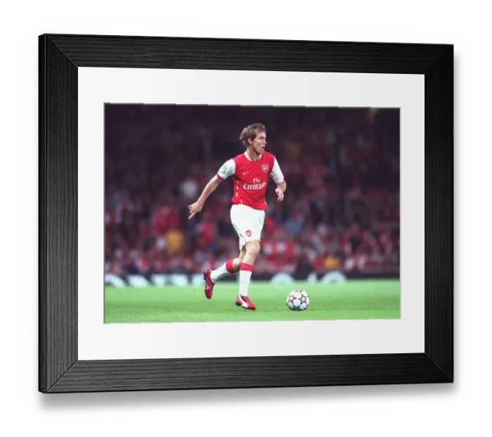 Framed Print : Alex Hleb's Brilliant Performance: Arsenal's 2-0 Victory Over FC Porto in the UEFA Champions League, Group Stage (September 26, 2006) Framed Print : Alex Hleb's Brilliant Performance: Arsenal's 2-0 Victory Over FC Porto in the UEFA Champions League, Group Stage (September 26, 2006)
