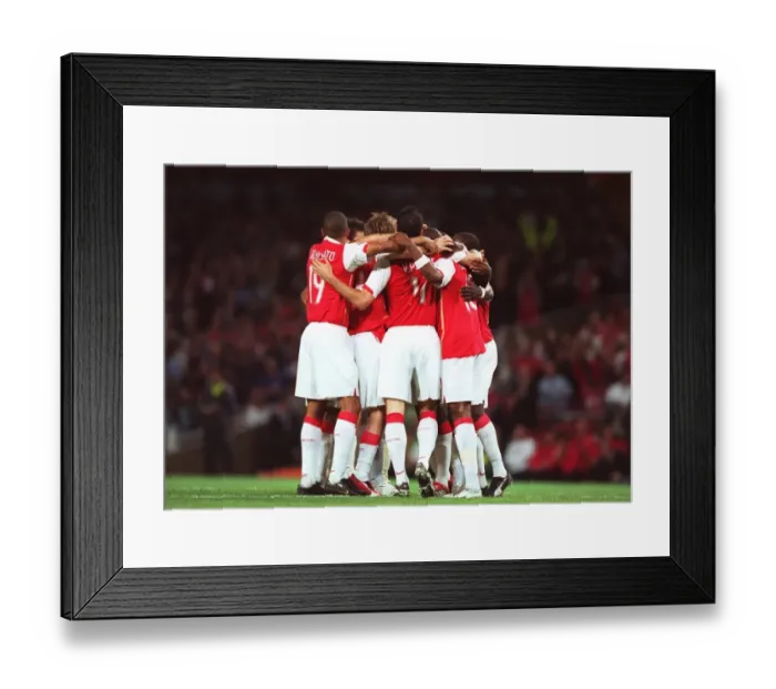 Framed Print : The Arsenal players celebrate the 2nd goal scored by Alex Hleb Framed Print : The Arsenal players celebrate the 2nd goal scored by Alex Hleb