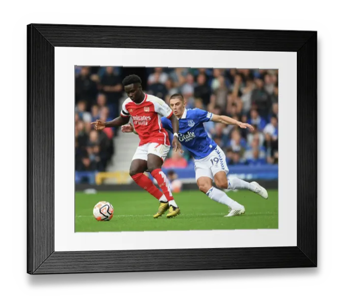 Framed Print : Saka vs Mykolenko: Battle at Goodison Park - Everton vs Arsenal, Premier League 2023-24 Framed Print : Saka vs Mykolenko: Battle at Goodison Park - Everton vs Arsenal, Premier League 2023-24