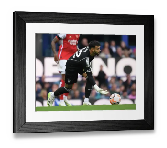 Framed Print : Arsenal's David Raya Faces Off Against Everton in Intense Premier League Showdown (2023-24)