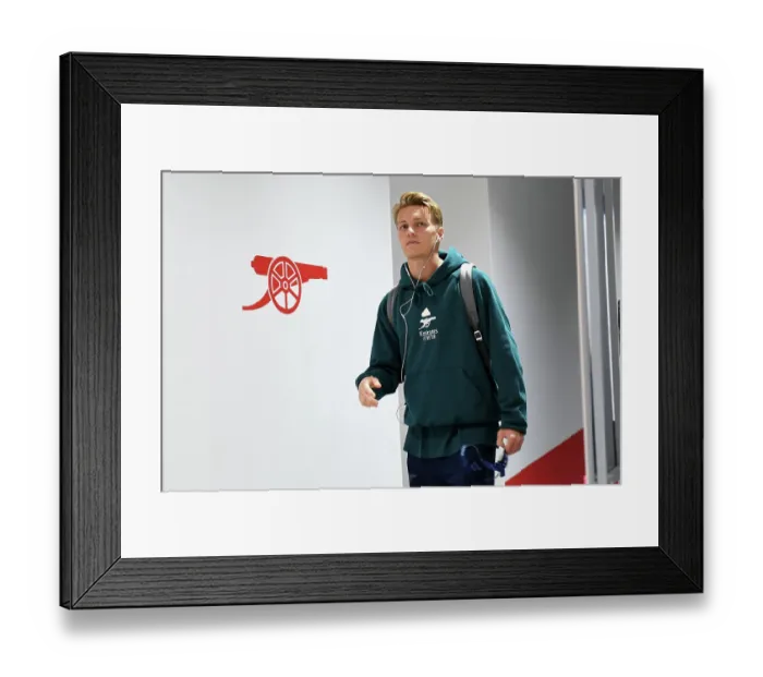 Framed Print : Martin Odegaard's Arsenal Debut: Arsenal FC vs. PSV Eindhoven, UEFA Champions League 2023 / 24