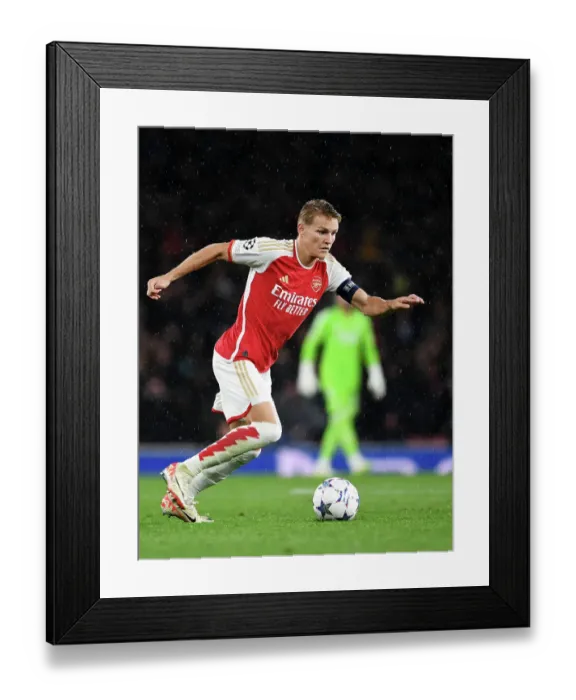 Framed Print : Arsenal vs PSV Eindhoven: Champions League Clash at Emirates Stadium, 2023-24 Framed Print : Arsenal vs PSV Eindhoven: Champions League Clash at Emirates Stadium, 2023-24
