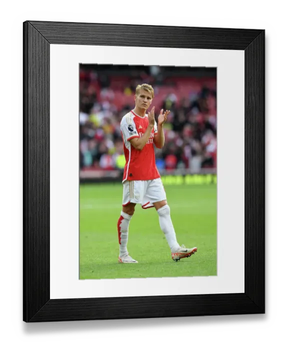 Framed Print : Arsenal vs. Tottenham: 2023-24 Premier League Showdown - Martin Ødegaard's Post-Match Applause Framed Print : Arsenal vs. Tottenham: 2023-24 Premier League Showdown - Martin Ødegaard's Post-Match Applause