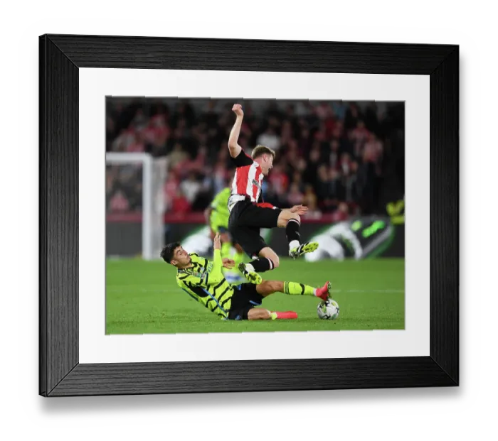 Framed Print : Havertz vs Collins: A Carabao Cup Battle - Brentford vs Arsenal Framed Print : Havertz vs Collins: A Carabao Cup Battle - Brentford vs Arsenal