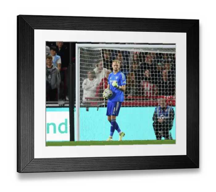 Framed Print : Arsenal's Aaron Ramsdale in Action against Brentford in Carabao Cup Third Round