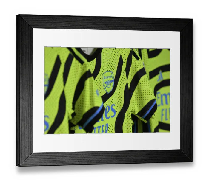 Framed Print : Arsenal Dressing Room: Focus and Preparation Before the AFC Bournemouth Clash, Premier League 2023-24