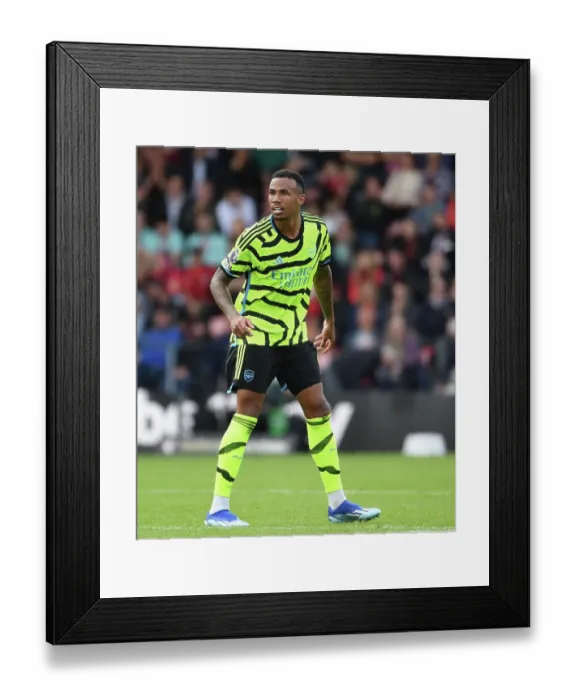Framed Print : Arsenal's Gabriel Focuses at Bournemouth Premier League Clash, 2023-24
