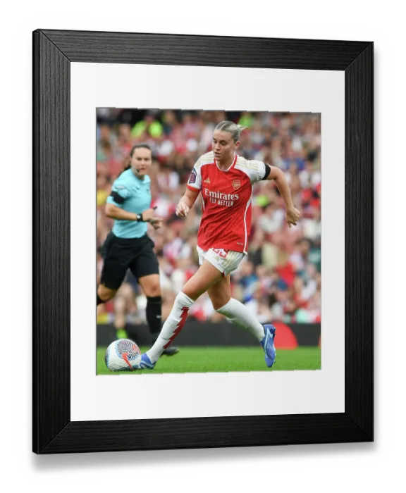 Framed Print : Arsenal Women's Alessia Russo Outruns Liverpool in Super League Thriller at Emirates Stadium Framed Print : Arsenal Women's Alessia Russo Outruns Liverpool in Super League Thriller at Emirates Stadium