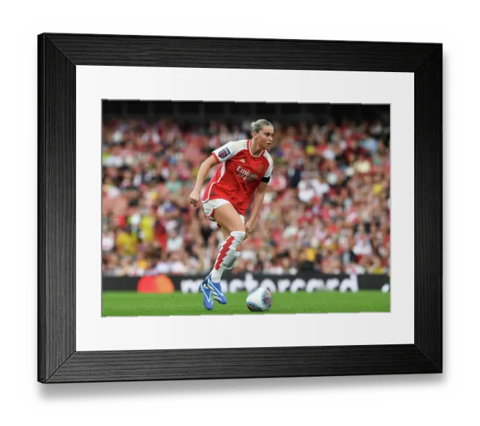 Framed Print : Alessia Russo Shines: Arsenal Women vs Liverpool Women, Barclays WSL 2023-24