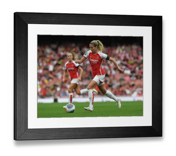 Framed Print : Arsenal Women vs. Liverpool Women: Barclays Super League Clash at Emirates Stadium (2023-24)