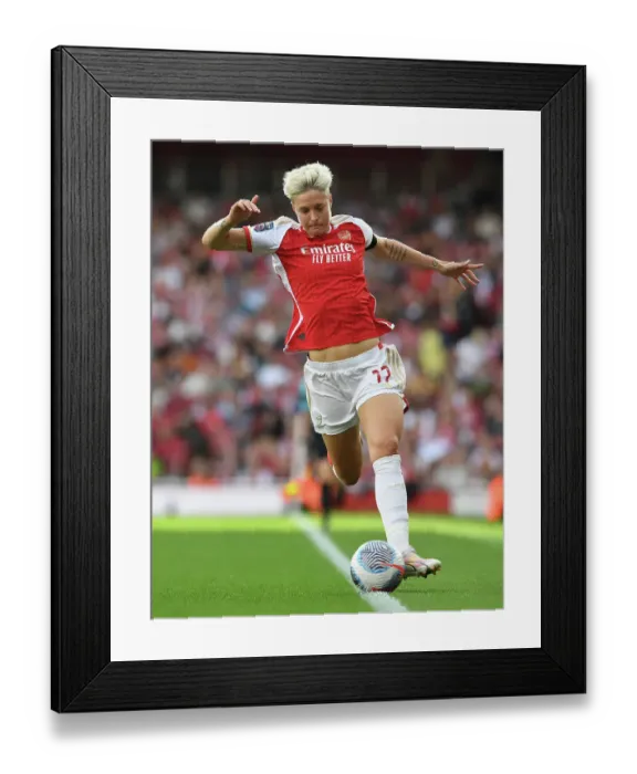 Framed Print : Arsenal vs Liverpool: Clash of the Titans in the Barclays Women's Super League (2023-24) Framed Print : Arsenal vs Liverpool: Clash of the Titans in the Barclays Women's Super League (2023-24)