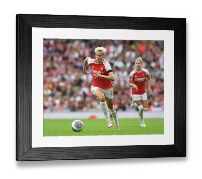 Framed Print : Arsenal FC vs Liverpool FC: Barclays Women's Super League Showdown at Emirates Stadium (2023-24)