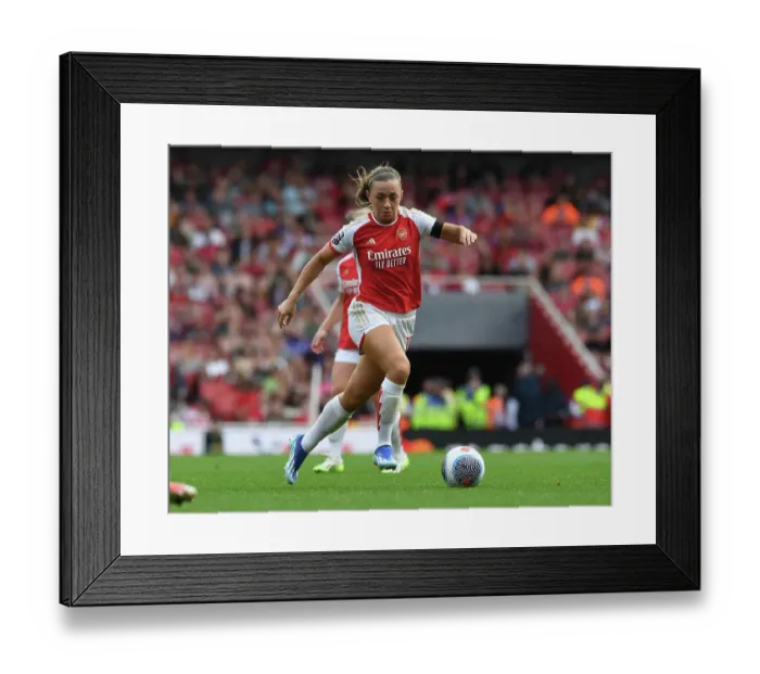Framed Print : Arsenal Women vs. Liverpool Women: Barclays Super League Clash at Emirates Stadium (2023-24)