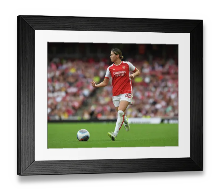 Framed Print : Arsenal's Kyra Cooney-Cross Shines: Arsenal Women vs. Liverpool Women, Barclays WSL 2023-24