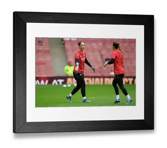 Framed Print : Arsenal Women vs Liverpool Women: Pre-Match Warm-Up at Emirates Stadium (2023-24)