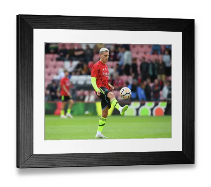 Framed Print : Arsenal's Leandro Trossard Warming Up Ahead of AFC Bournemouth Clash (2023-24 Premier League)