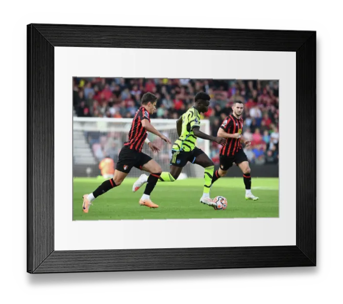 Framed Print : Arsenal's Bukayo Saka Dazzles in AFC Bournemouth Clash (2023-24 Premier League)