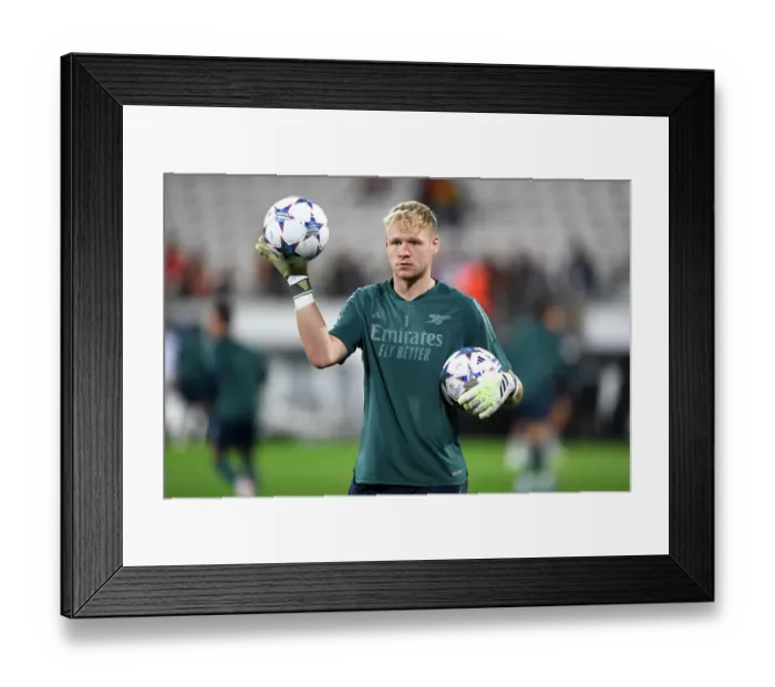 Framed Print : Arsenal's Aaron Ramsdale Gears Up for RC Lens Showdown in 2023-24 UEFA Champions League